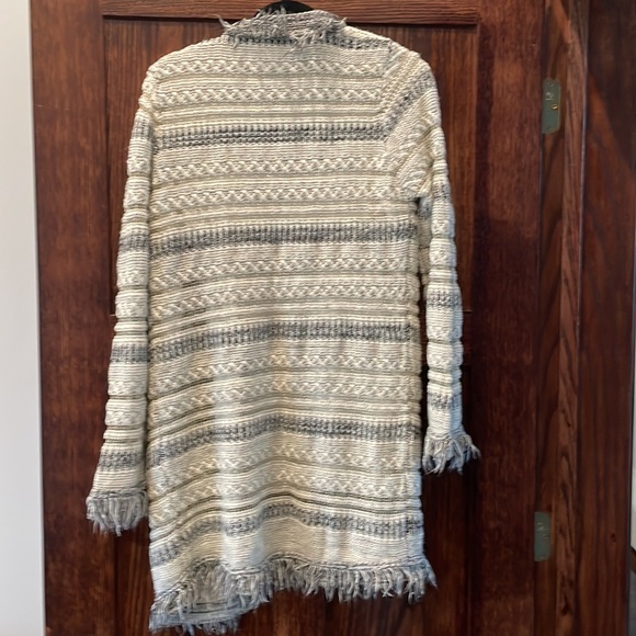 Buckle Boutique Cardigan and matching shirt - Picture 3 of 3